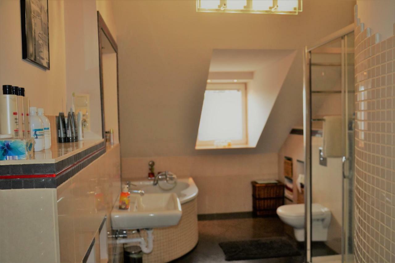 Tarnow Dom / Apartament W Centrum Eksteriør billede